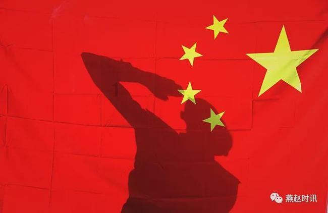 时尚民族风装扮